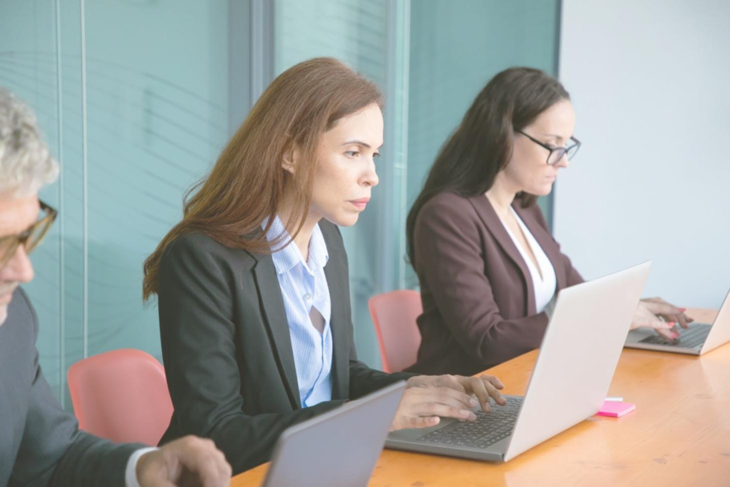 Organizzazione narrativa e sviluppo tematico